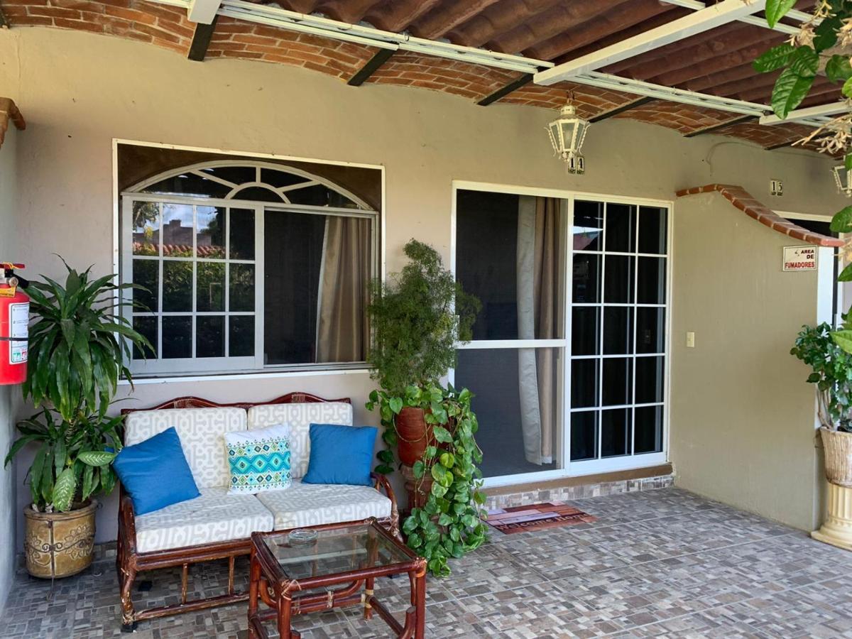 Casa De La Abuela Bed & Breakfast Ахихик Екстериор снимка
