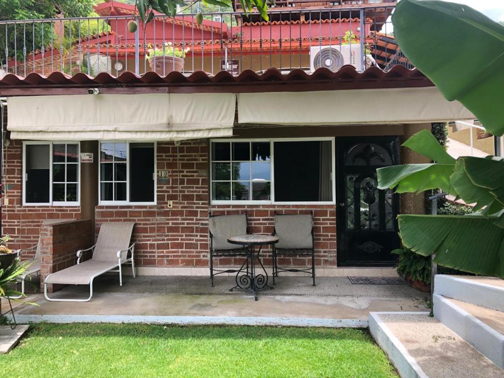 Casa De La Abuela Bed & Breakfast Ахихик Екстериор снимка